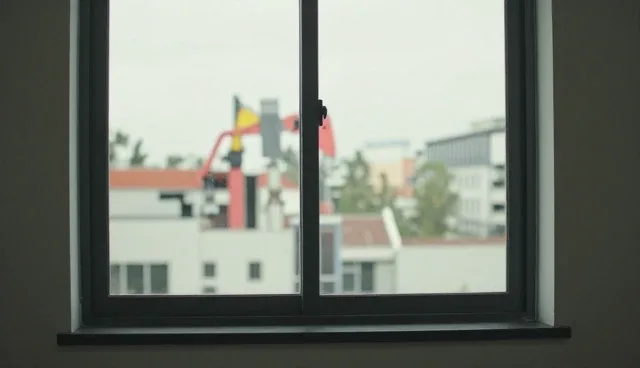 仓储配送系统在不同场景下的性能表现与应对策略